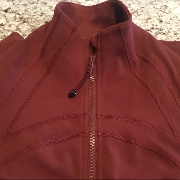 Lululemon Define Burgundy Jacket size 8 - Picture 3 of 6
